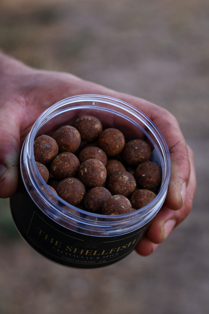 The Shellfish air dried hard hookers carp hookbaits by Octopus Baits